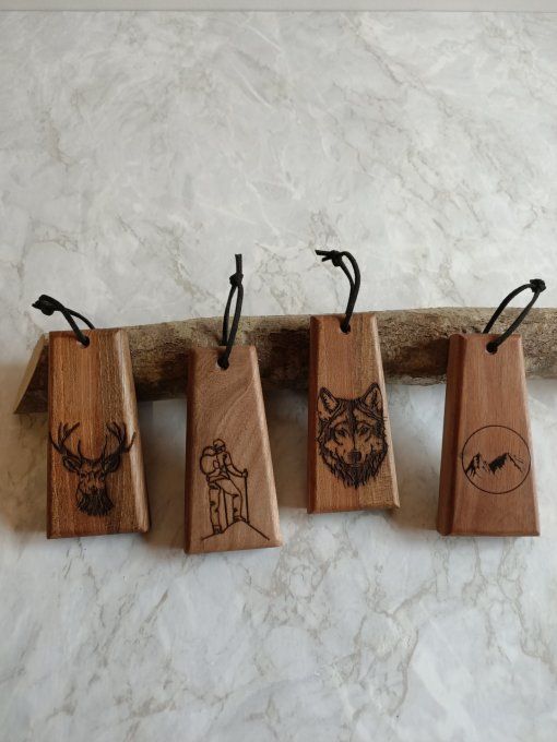 Décapsuleurs gravés