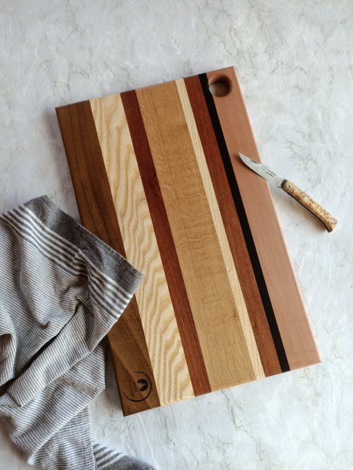 grande planche à découper en bois pour mettre sur plan de travail