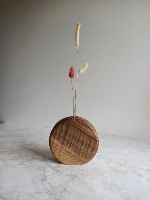 soliflore rond en bois foncé avec éprouvette